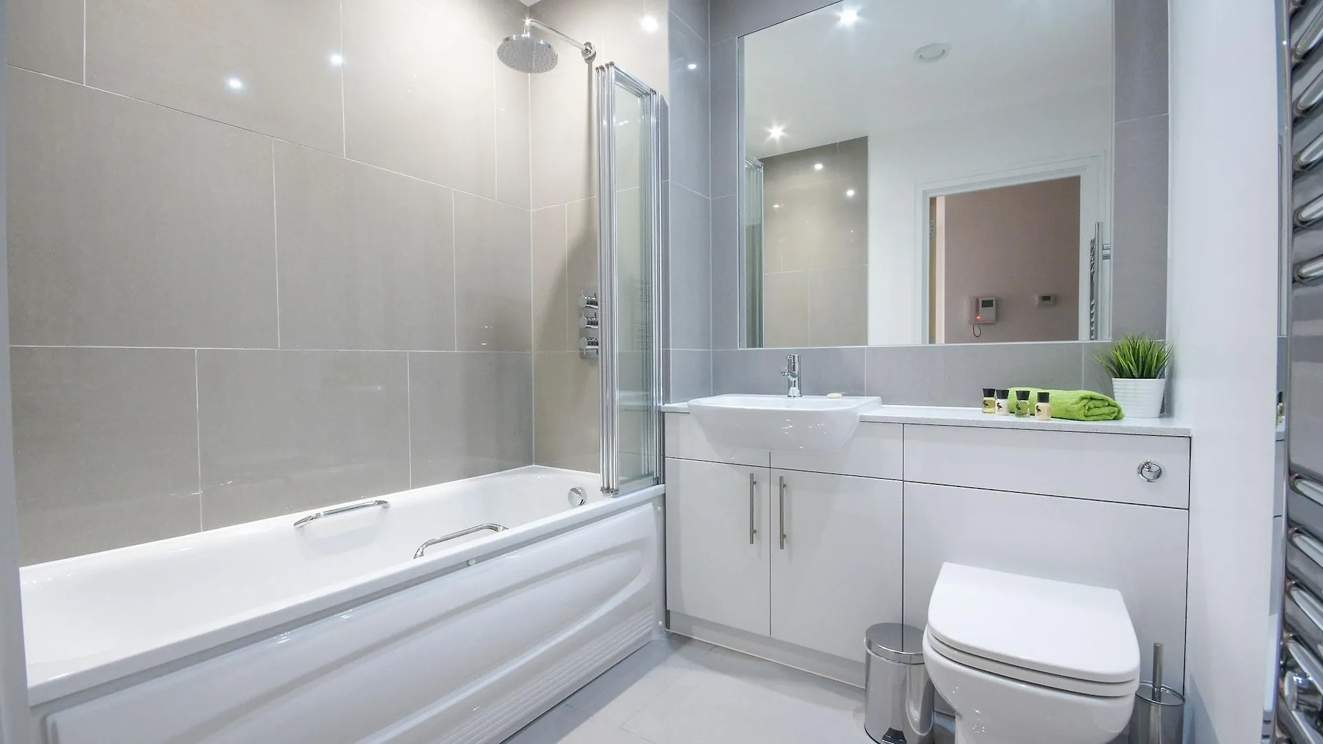 Andora Apartments London 0*,  United Kingdom