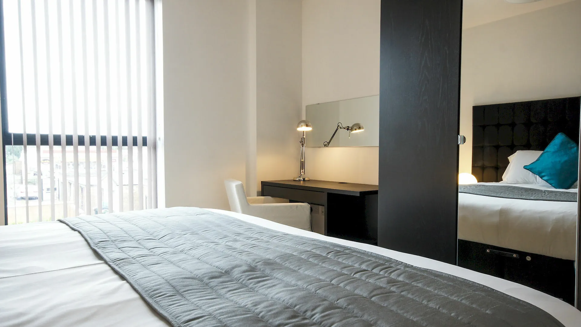 Andora Apartments London